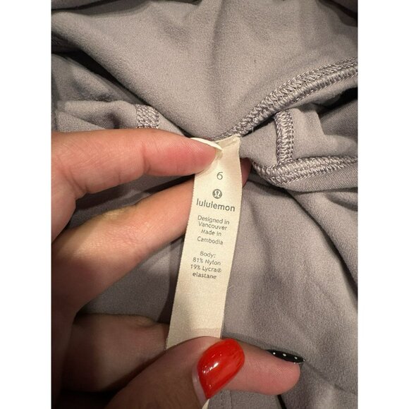 Lululemon Align Wide Leg Crop Violet Verbena Sz 6 EUC - Picture 5 of 7